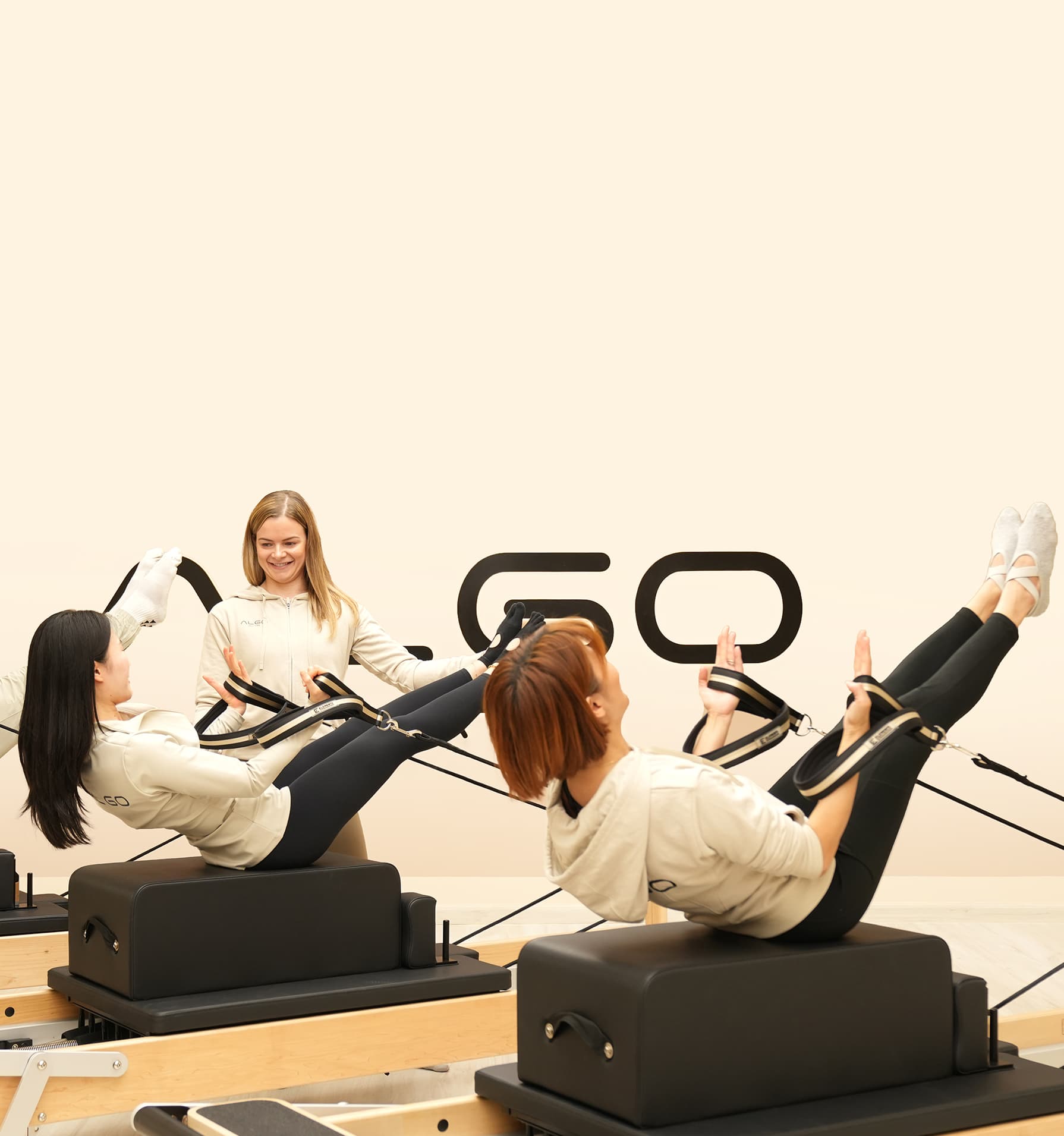 Algo Pilates reformer class
